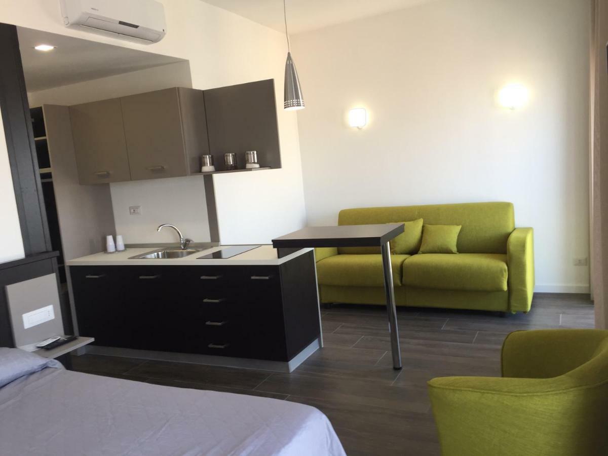 דירות נאפולי Residenza Garibaldi מראה חיצוני תמונה