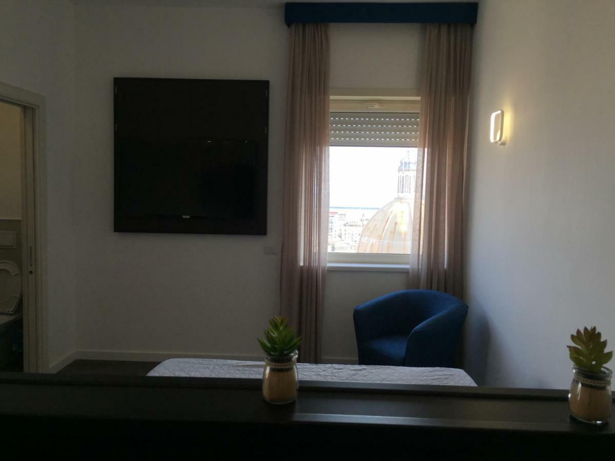 דירות נאפולי Residenza Garibaldi מראה חיצוני תמונה